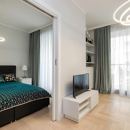 Wola Luxe Apartment Варшава Екстер'єр фото