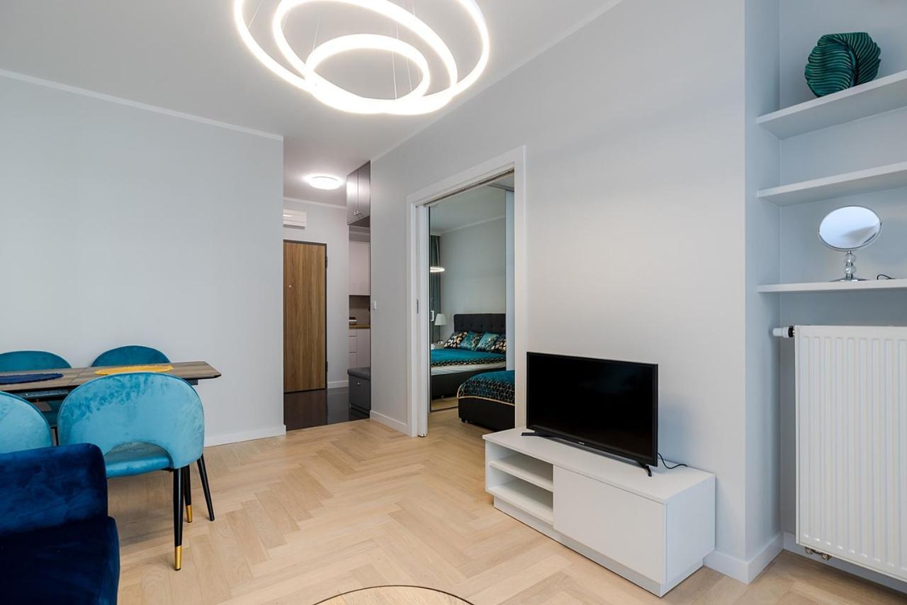 Wola Luxe Apartment Варшава Екстер'єр фото
